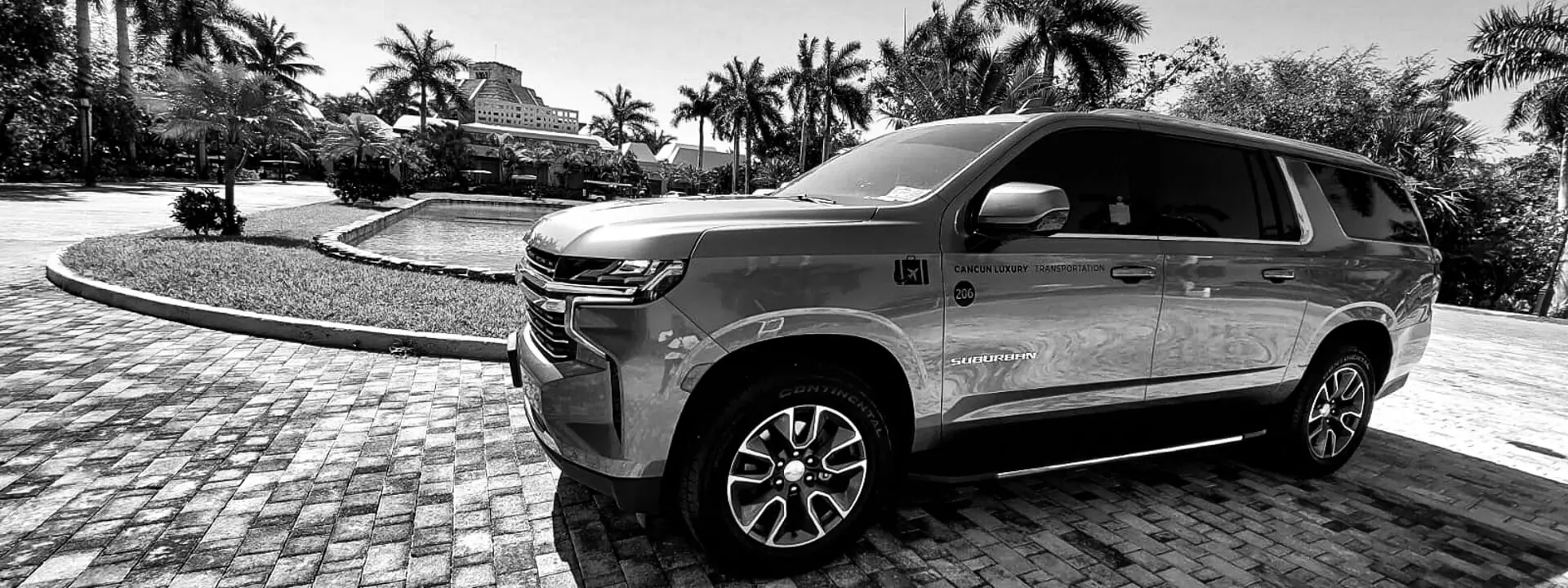 Cancun Luxury Transportation service in SUV vehicles in Cancun and the Riviera Maya.